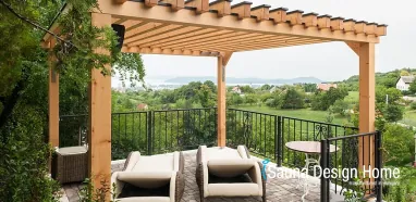 Egyedi pergola balatoni welness kertben